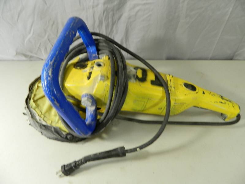 lot 51 image: Large Concrete Grinder