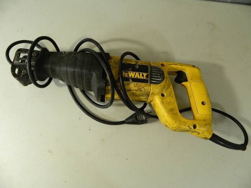 lot 56 image: Dewalt Sawzall