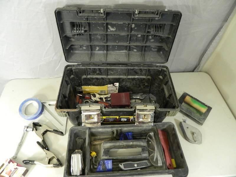lot 65 image: Toolbox with Tools