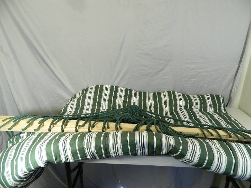 lot 92 image: New Large Fabric Hammock with Wood Bars