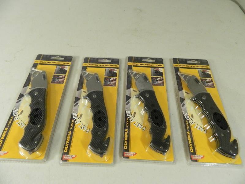 lot 132 image: 4 New Utility Knives with Safety Cutter