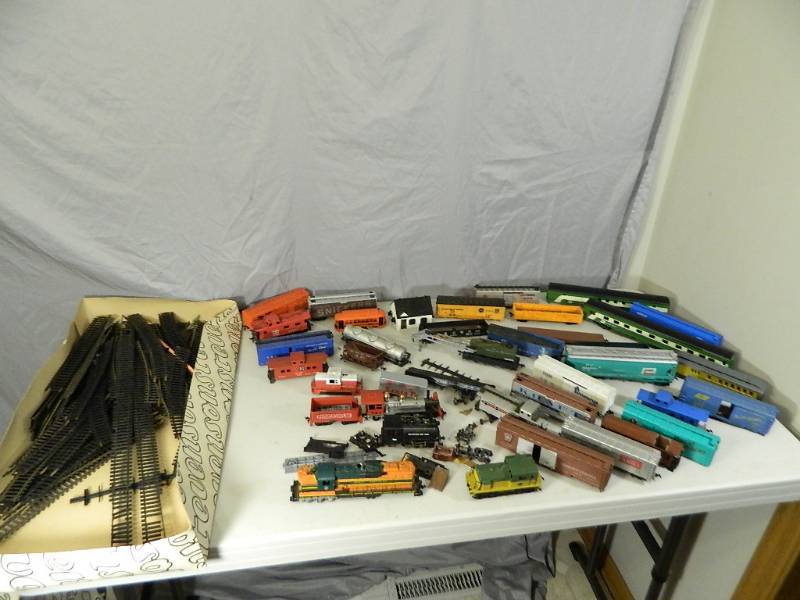 lot 149 image: Large Lot of Model Trains and Track