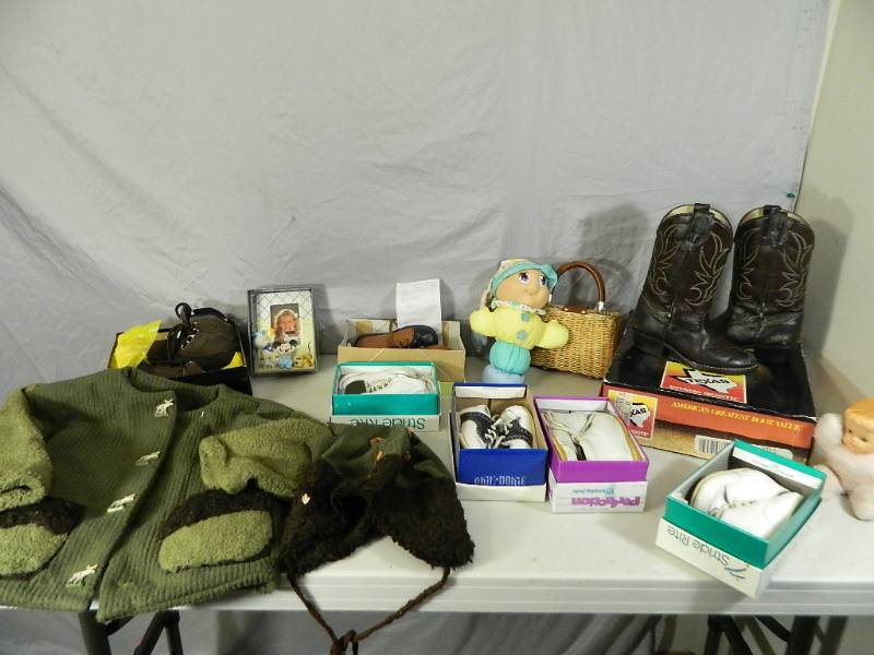 lot 157 image: Kids Toys and Shoes