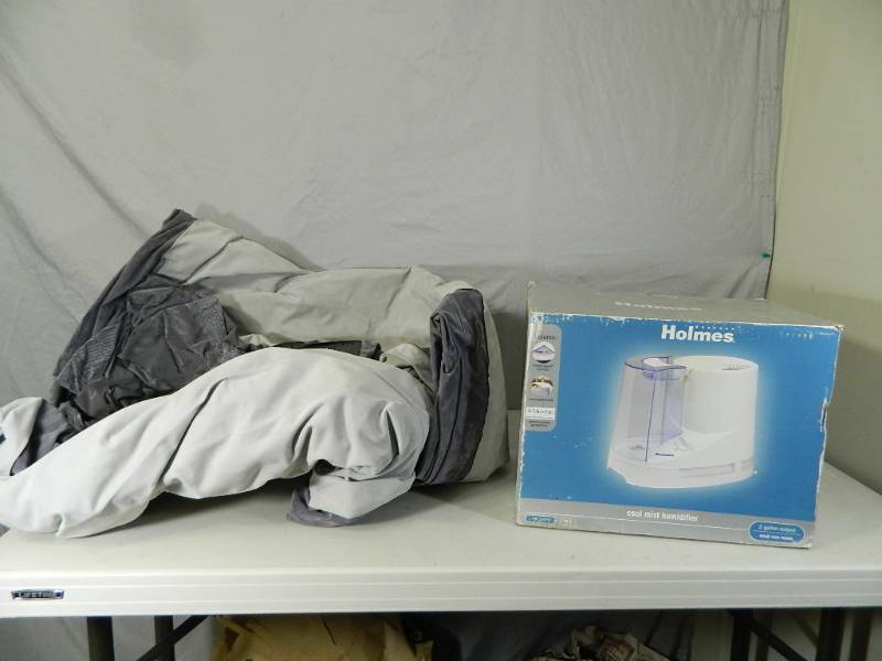 lot 167 image: Humidifier and Air Mattress