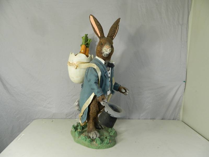 lot 177 image: Cute Bunny Statue