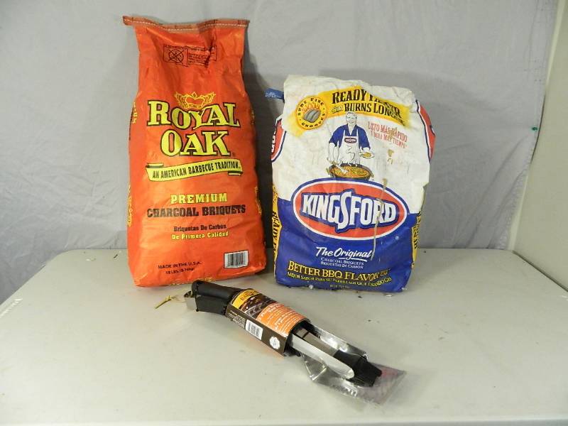 lot 178 image: BBQ Items