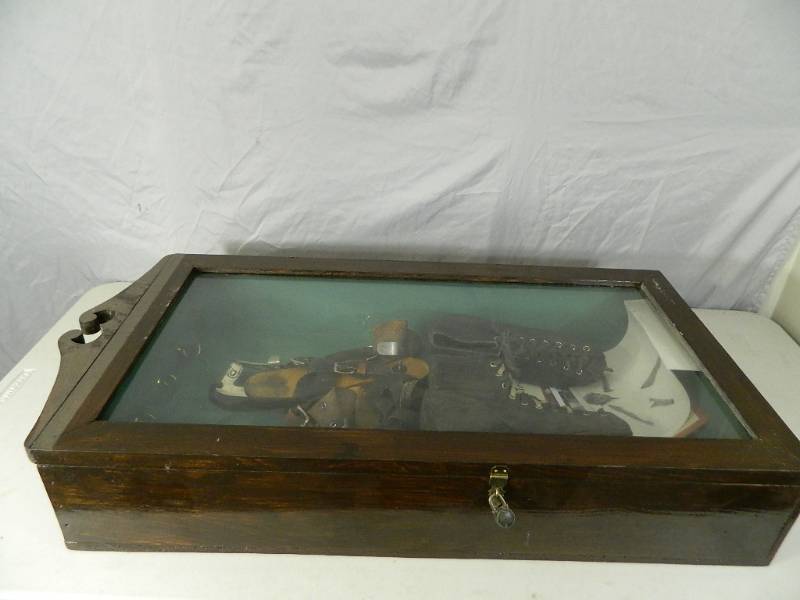 lot 181 image: Neat Skating Shadowbox
