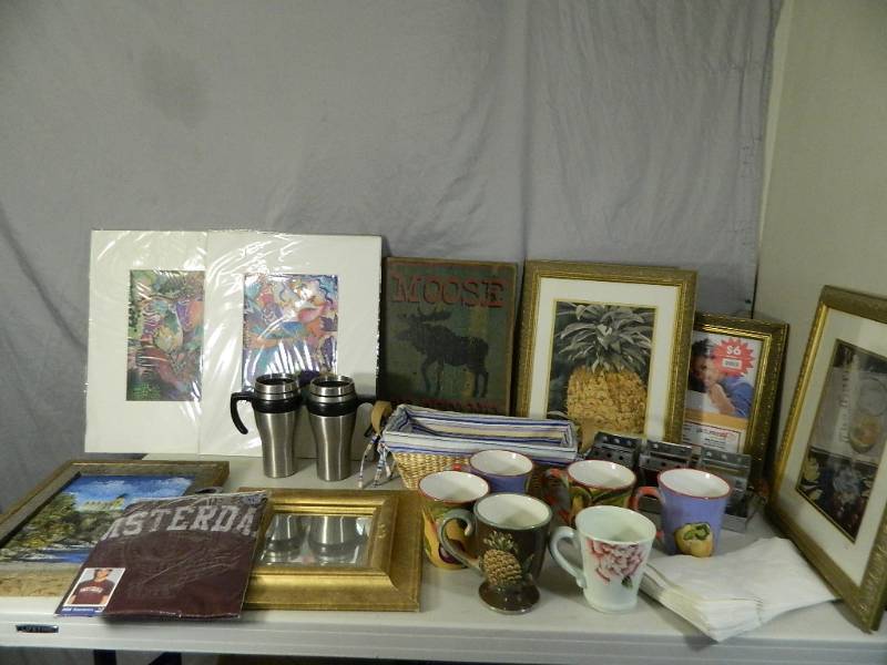 lot 183 image: Household Items