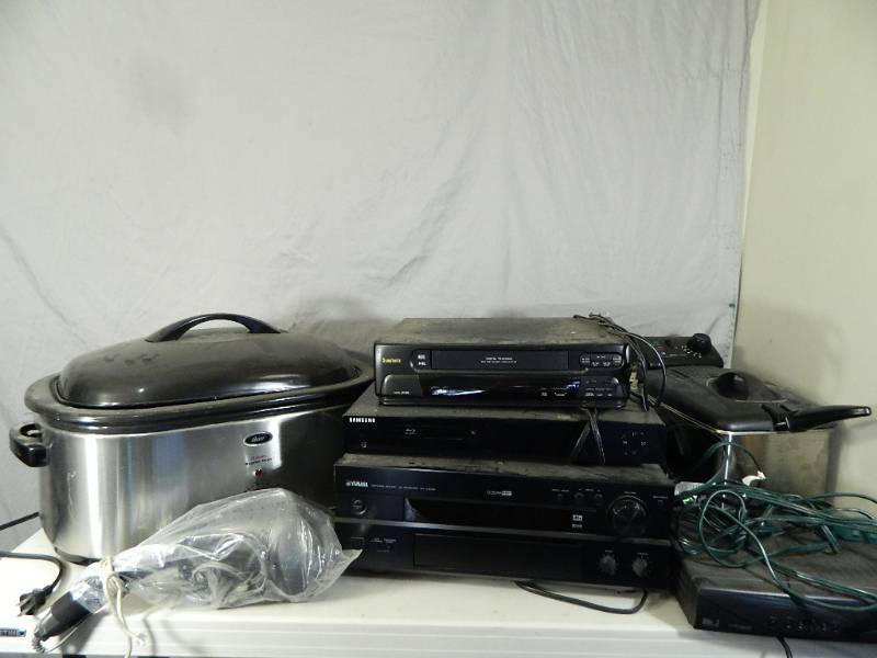 lot 187 image: Assorted Electronics