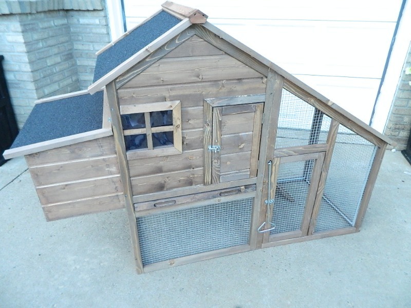 lot 4 image: New Chicken Coop
