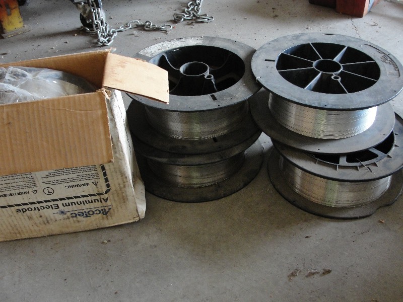 lot 24 image: WIRE FEED  WELDING WIRE