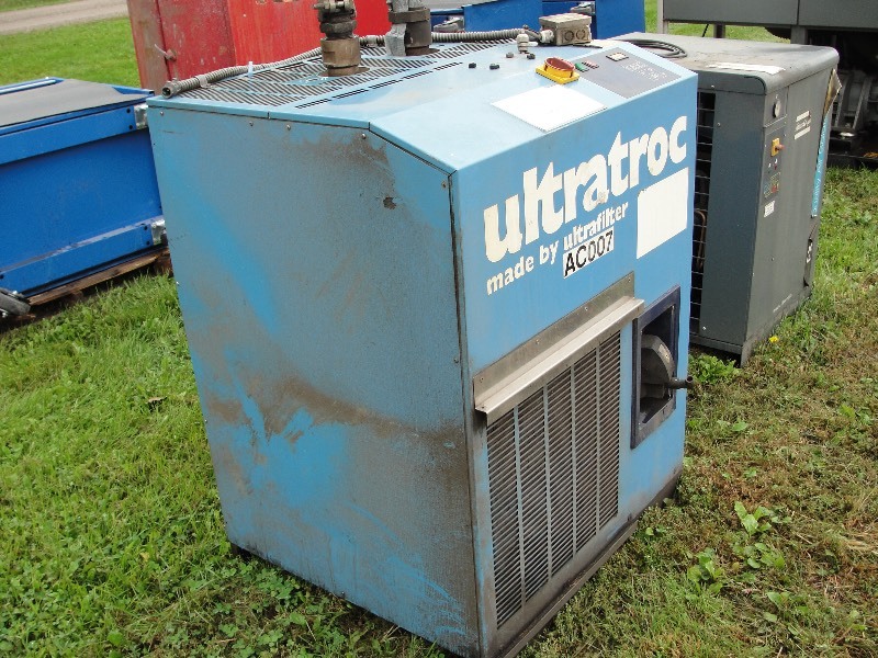 ULTRATROC  AIR DRYER