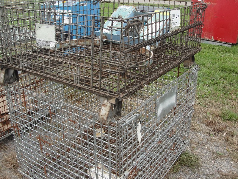 2 BASKETS   BARREL LIFT FOR FORKLIFT