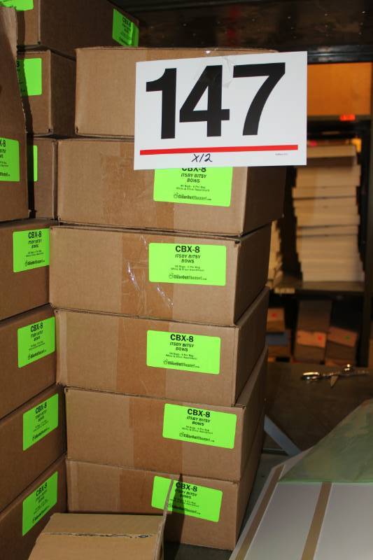 lot 147 image: 1152 Berwick White & Silver Mini Bows in Retail Packaging