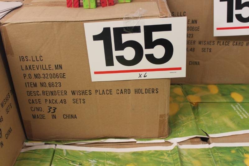 lot 155 image: 288 Sets Reindeer Wishes PhotoPlacecard Holder in Retail Packaging