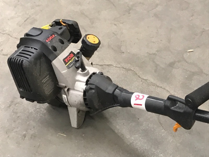 lot 21 image: Ryobi 4-Cycle Grass Trimmer, Has Co...