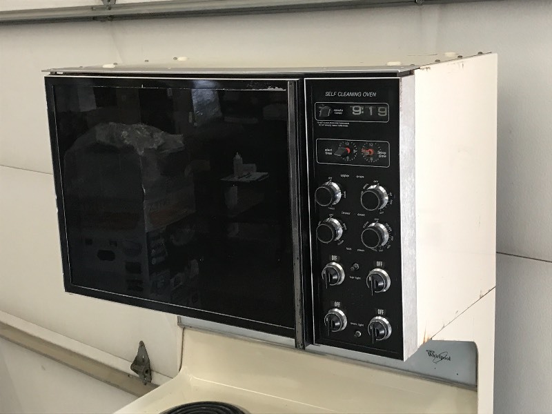 lot 43 image: 230Volt Electric Range