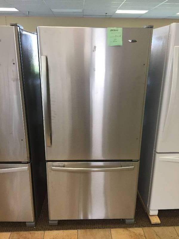 NEW Amana, 22.1 cu. ft. Bottom Freezer Refrigerator in Monochromatic Stainless Steel Model# ABB2224BRM-- WITH MANUFACTURERS WARRANTY