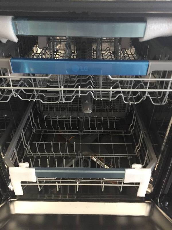 NEW SCRATCH & DENT LG, top control black stainless steel dishwasher