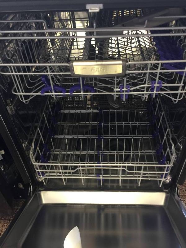 NEW SCRATCH & DENT LG, 24 Fully-Integrated Dishwasher w Height Adjustable 3rd Rack - Stainless Steel-- Model# LDF7774ST