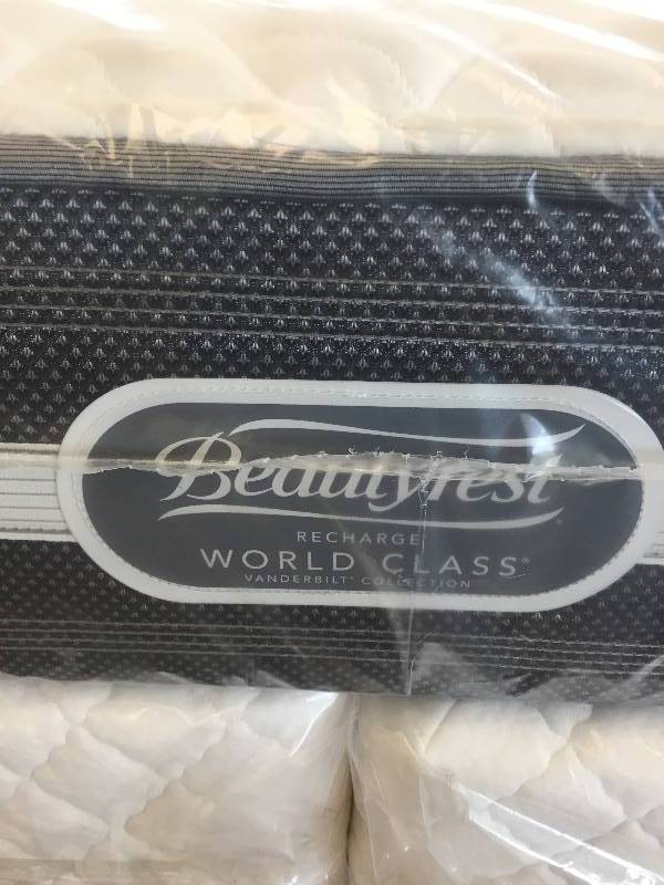 NEW King size Beautyrest Recharge World Class- Keaton extra firm-- King size mattress
