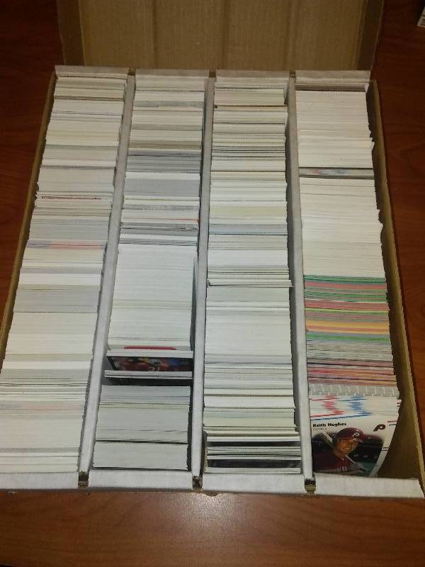 3000 assorted cards MLB, NBA, NFL includes 1982 NFL cards