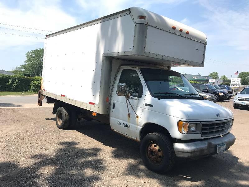 1996 Ford E-350 Cube Van