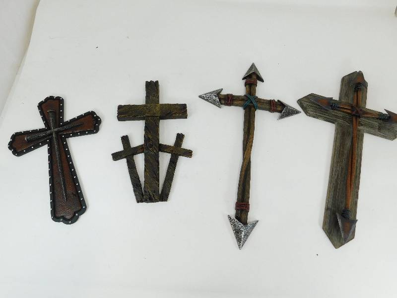 lot 3 image: Four Crosses