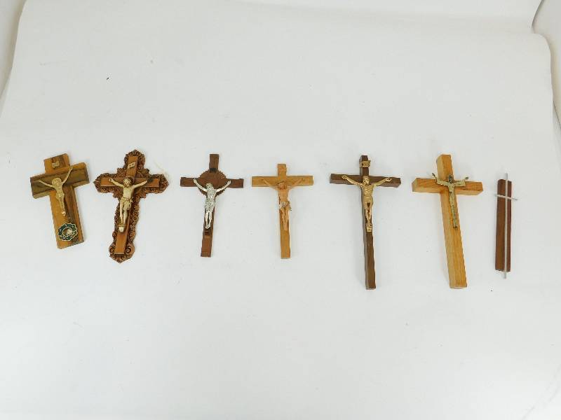 lot 6 image: Seven Wooden Crosses