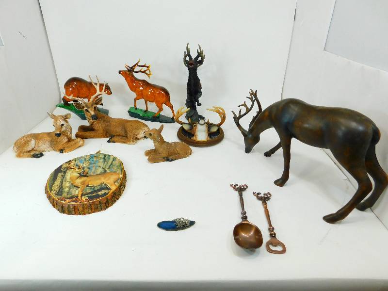 lot 26 image: Collectible Figurines And Plaques