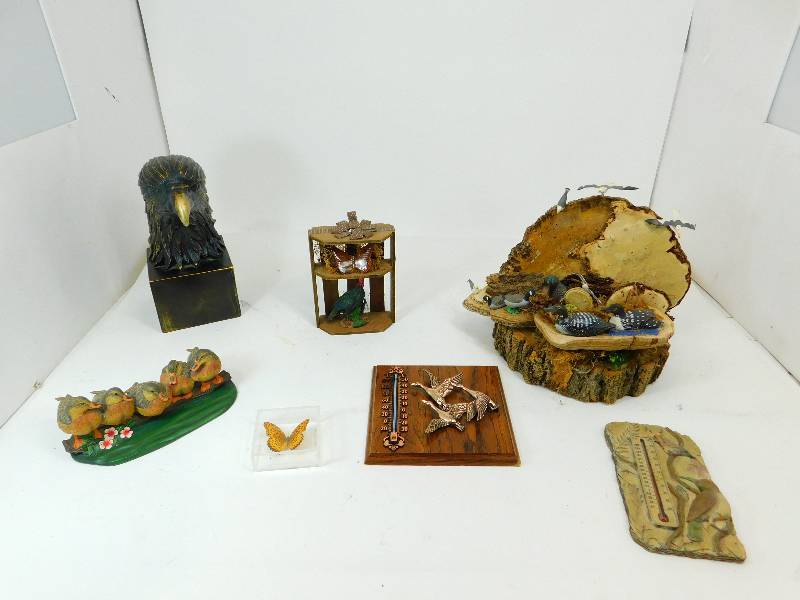 lot 35 image: Lot Of Various Bird Collectors Items