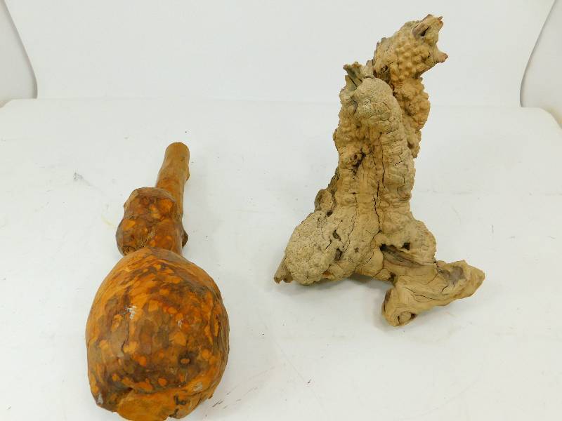 lot 50 image: Driftwood Decor( Burlwood Knots) & Wooden Decor