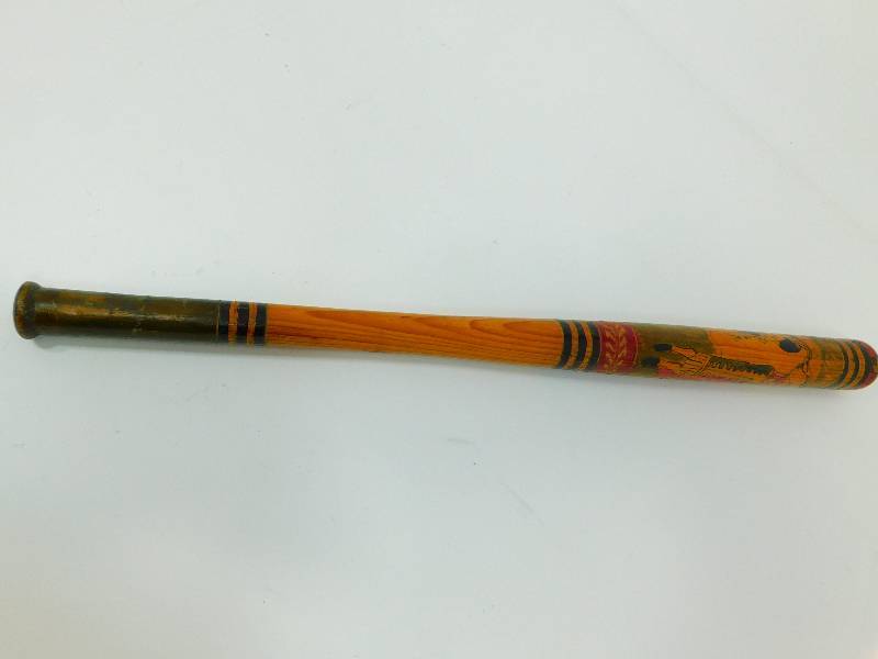 lot 92 image: Collectors Pinata Bat
