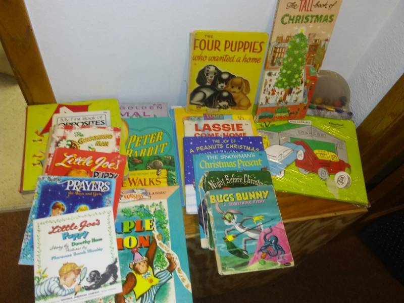 lot 333 image: Wooden puzzle, Tap - A - Toy, and kids books