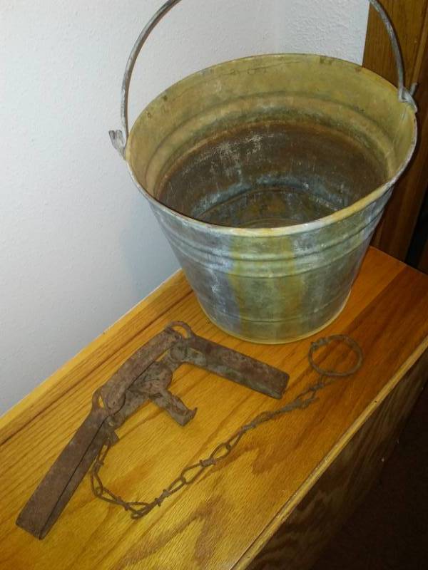 lot 338 image: Metal pail and traps, Works