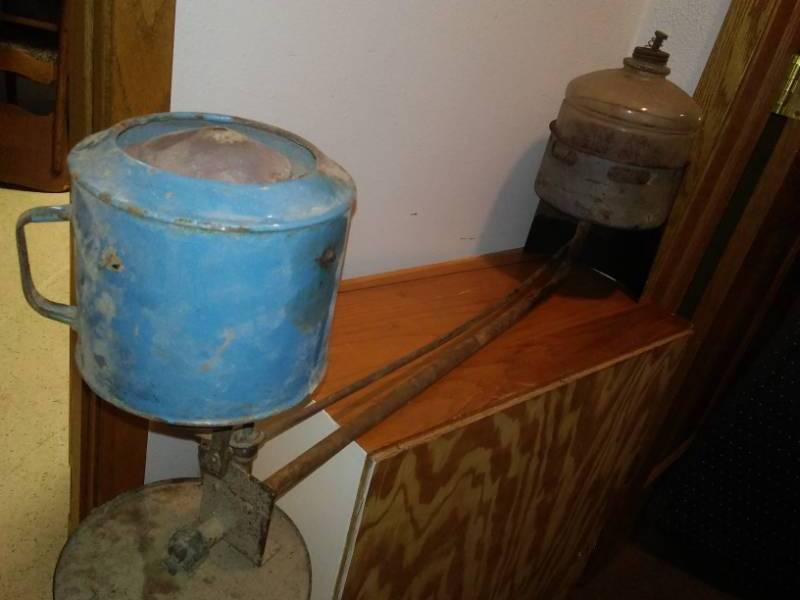lot 362 image: Kerosene Gas Heater  RARE,