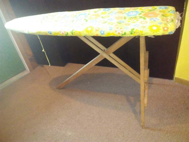 lot 410 image: Vintage wood ironing board and metal plant stand,