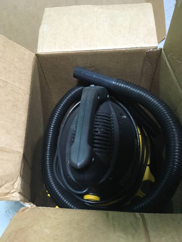 STINGER 2.5 Gal. 1.75-Peak HP Compact Wet Dry Vac in working condition