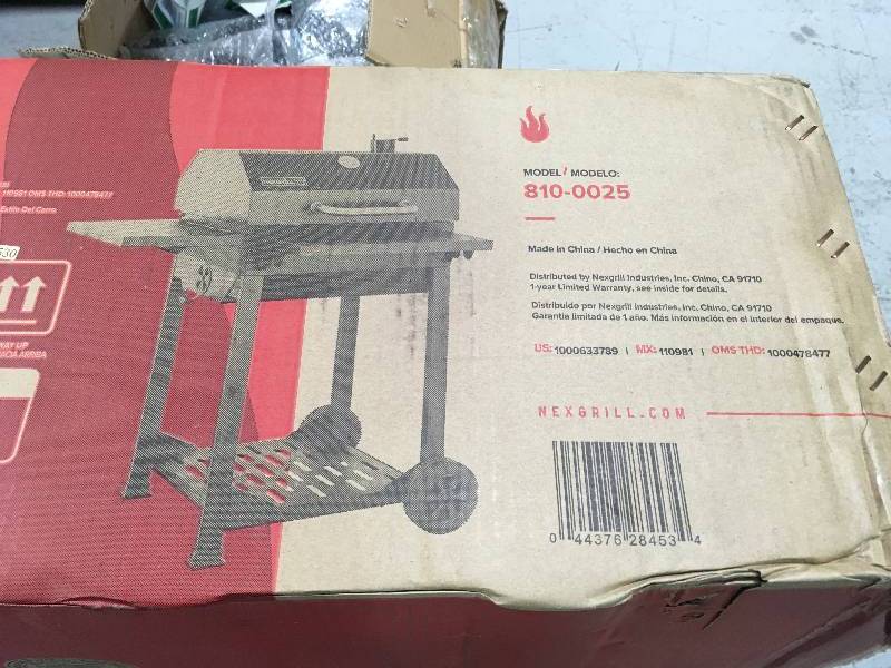NEXGRILL Cart-Style Charcoal Grill in Black with Side Shelf and Foldable Front Shelf in good conditions