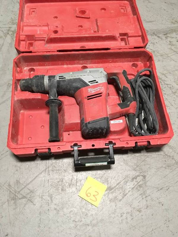 MILWAUKEE 1-916 in. SDS-Max Rotary Hammer USED in working condition