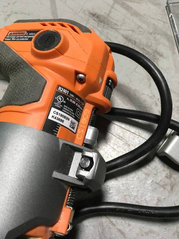 RIDGID 5.5 Amp Corded Compact Router USED in working conditions