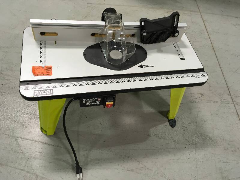 RYOBI Universal Router Table in good conditions