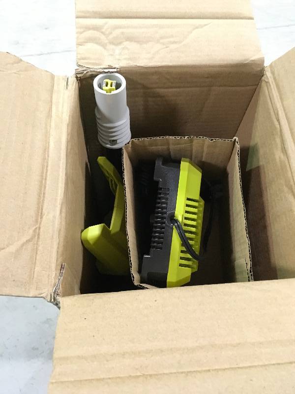 RYOBI 40-Volt Lithium-Ion Cordless String TrimmerEdger - 2.6 Ah Battery and Charger Included in good conditions