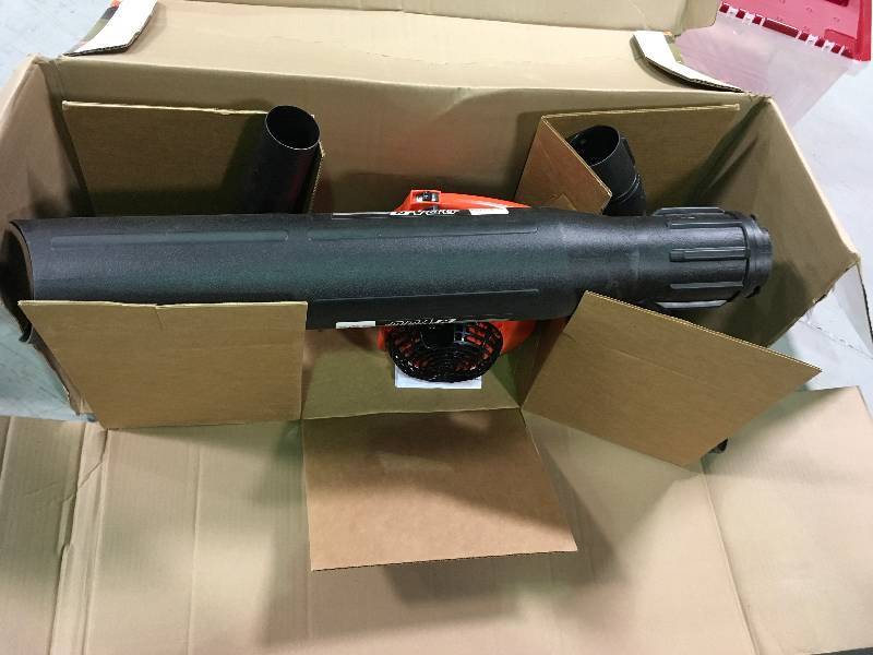ECHO 165 MPH 391 CFM 25.4cc Gas 2-Stroke Cycle Leaf Blower Vacuum in good conditions