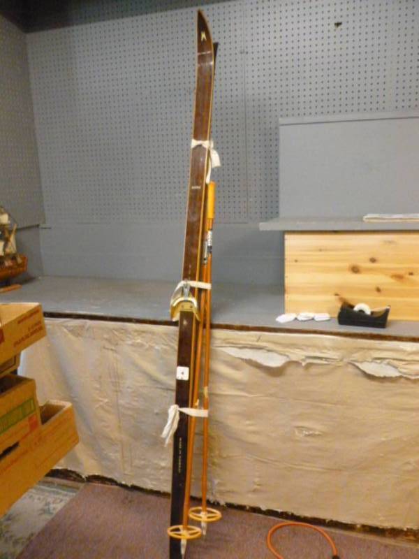 Vintage Skis