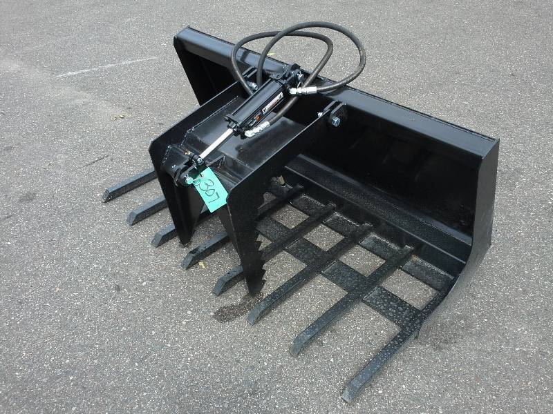 lot 307 image: 60 Single Grapple Bucket (Skid Steer Attachment)
