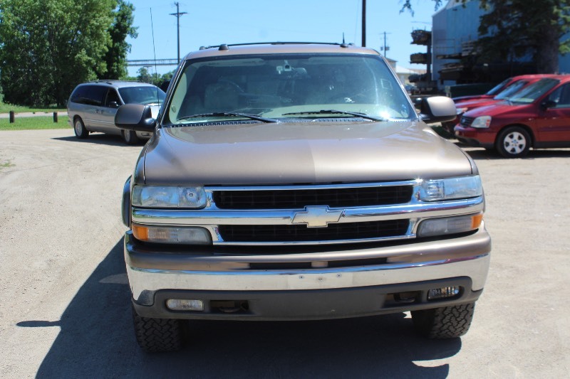 2004 Chevrolet Suburban 1500 LT 4x4