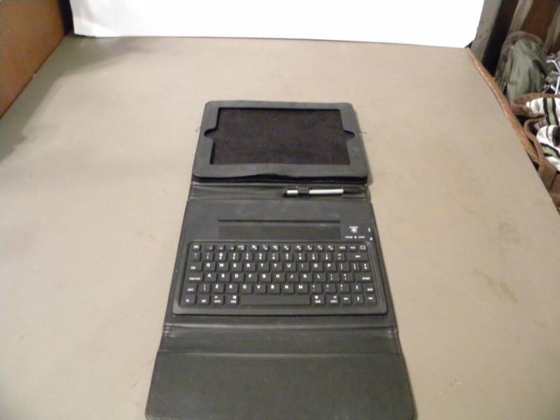 Ipad Case with Keyboard