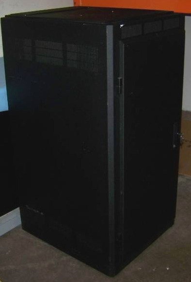 lot 76 image: Middle Atlantic, 24RU, Professional AudioVideo (AV) Equipment Rack on Castors with 10 Outlet Power Strip, locking front door and Keys