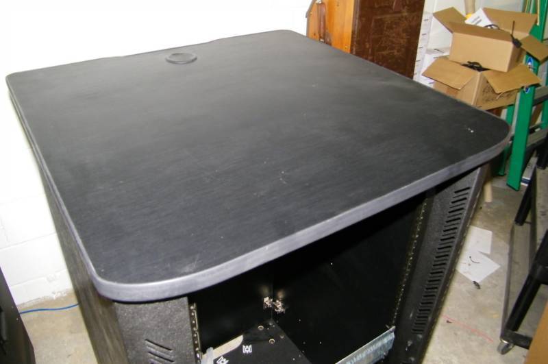 lot 107 image: Middle Atlantic, RFR Reference Series, AudioVideo Equipment Rack with Casters, Rear Door and Keys